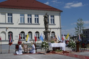  (photo)