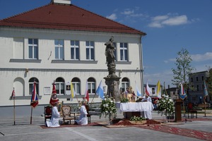  (photo)