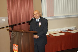  (photo)