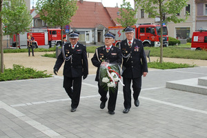  (photo)