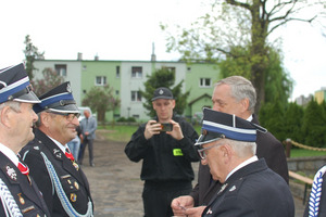  (photo)