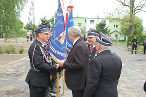  (photo)