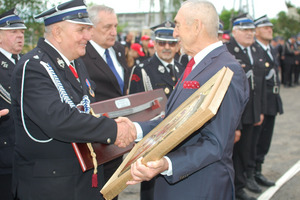  (photo)