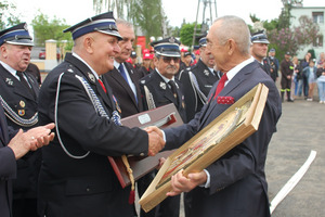  (photo)