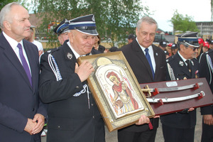  (photo)