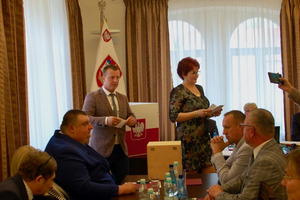 (photo)
