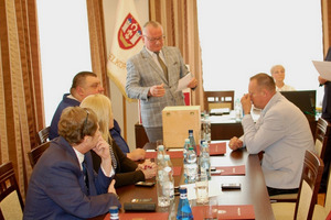 (photo)
