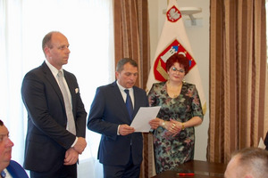  (photo)