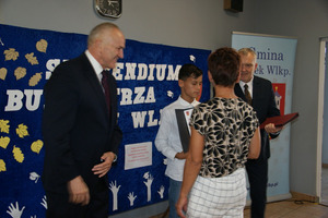  (photo)