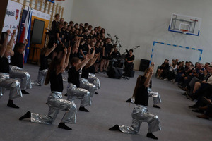 (photo)