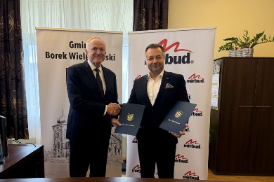 Zdjęcie ilustracyjne wpisu: Umowa na budowę miejsca ukrycia pod boiskiem szkolnym w Borku Wielkopolskim. 